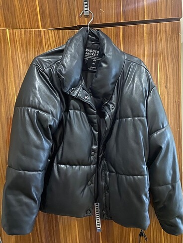 Stradivarius deri şişme mont