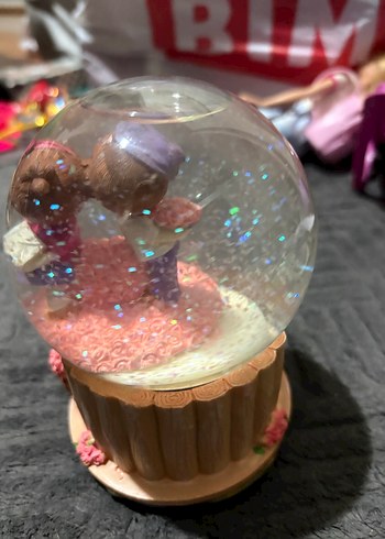 Pembe Renkli Sevimli Kar Küresi Figürü - Görsel 2