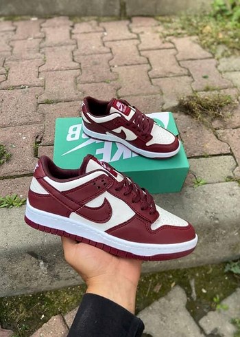 DUNK LOW PRO