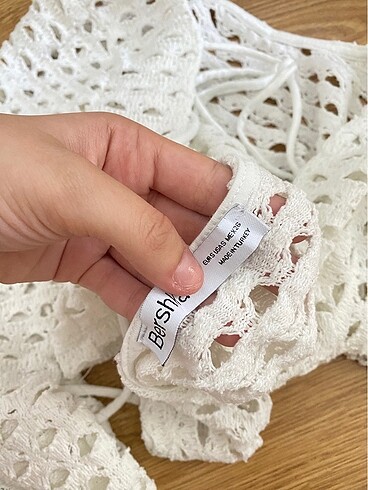 s Beden Bershka volanlı kazak