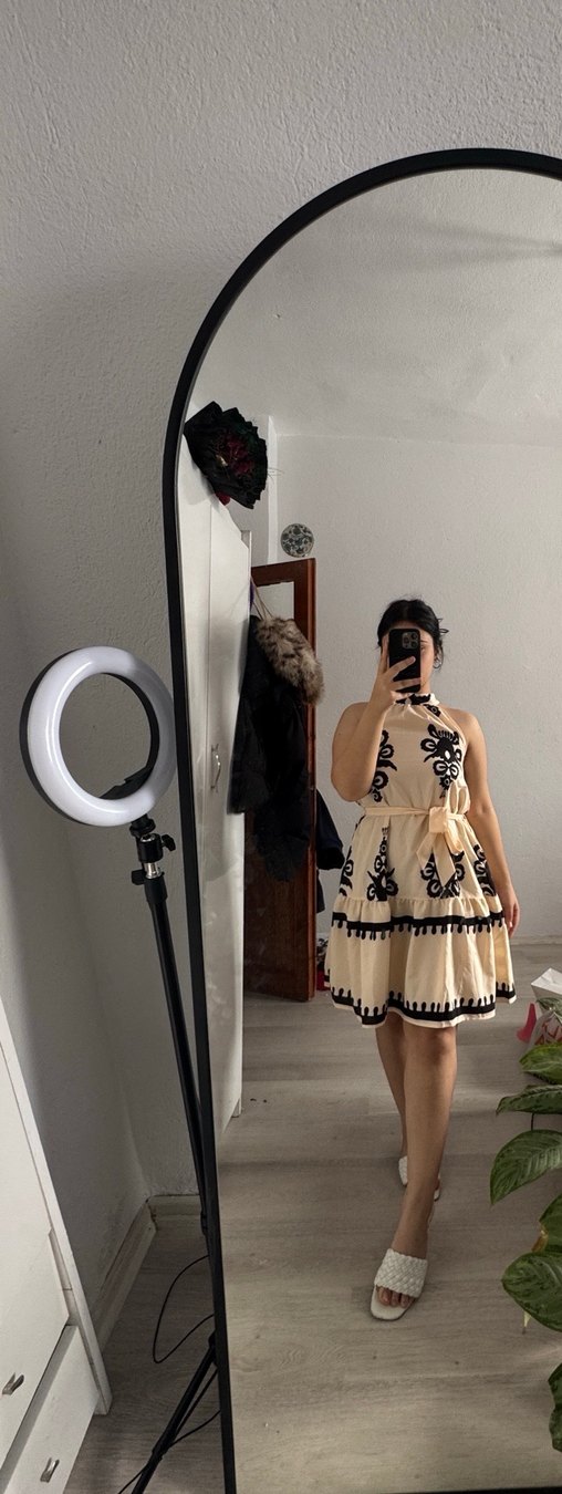 Nakışlı Beyaz Straplez Mini Elbise - Görsel 2