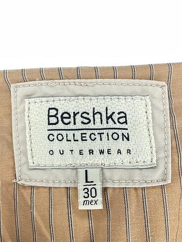 l Beden çeşitli Renk Bershka Trenchcoat %70 İndirimli.