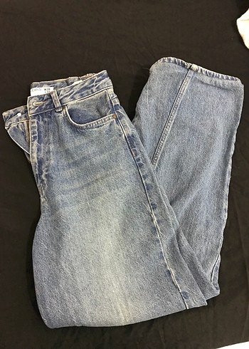 32 Beden mavi Renk Düğmeli Bol Kesim Mavi Kadın Kot Pantolon