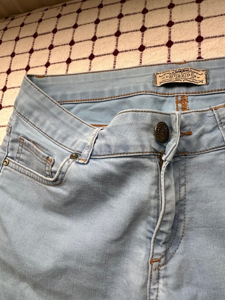 Gri Mini Denim Kadın Şort - Görsel 2