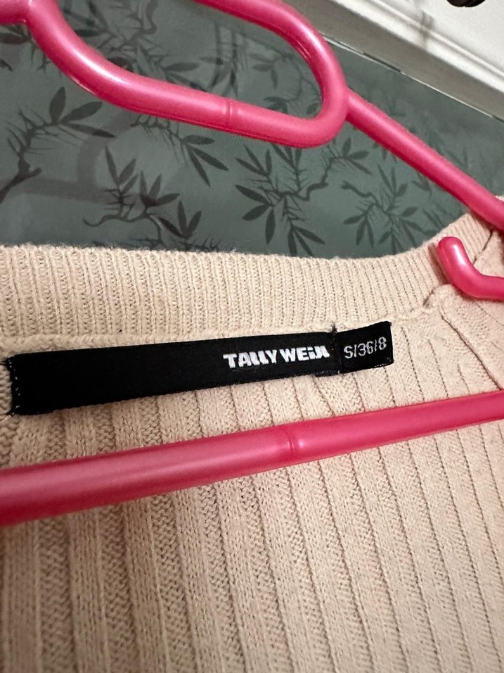 Bej V Yaka İnce Triko Kadın Kazak - Görsel 2