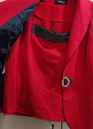 42 Beden kırmızı Renk Kadın ceket 