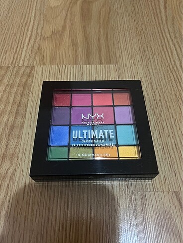NYX Ultimate Shadow Palette - Göz Farı Paleti