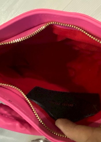Diğer Pilise Detaylı Parlak Pembe Kadın Çanta
