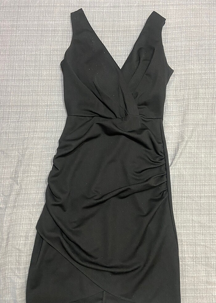 Siyah Elbise - Görsel 3