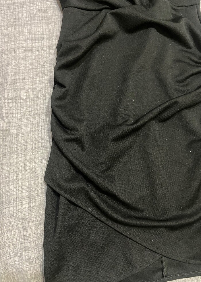 Siyah Elbise - Görsel 4