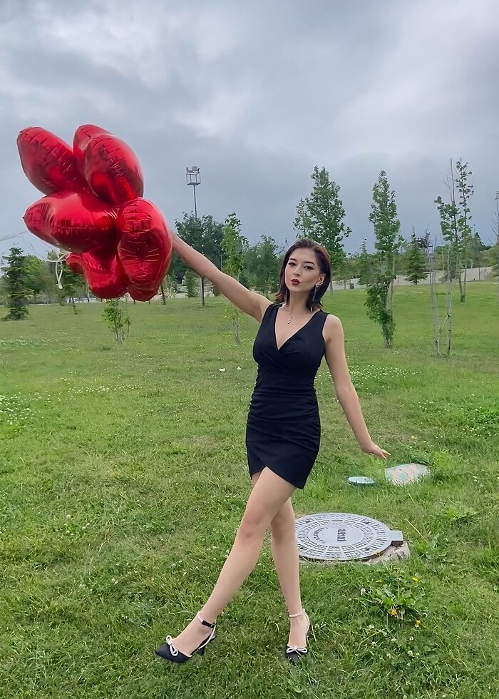 Siyah Elbise - Görsel 2