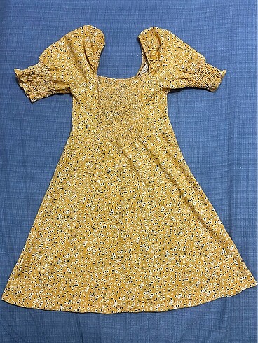 Sarı Elbise - Görsel 4