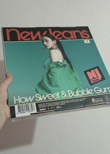  Newjeans - How Sweet Albüm