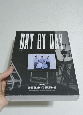 TXT - Day By Day / 2023 Seasons Greetings Set