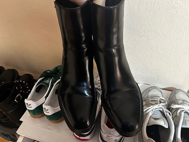 Zara Zara altın detaylı bot
