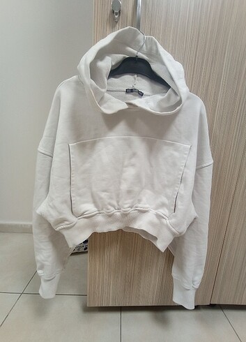 Yarasakol crop sweat 