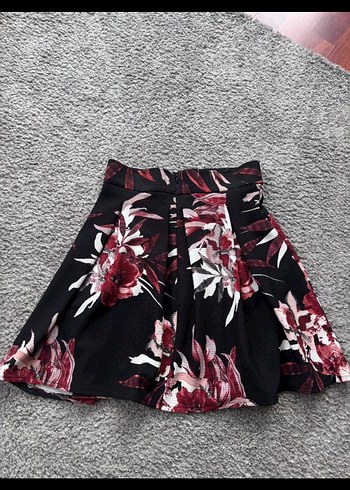 Bordo Çiçek Desenli Pilili Mini Etek - Görsel 2