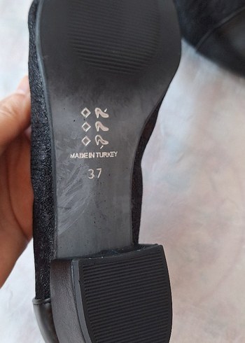 37 Beden Siyah Kadın Düz Topuklu Klasik Babet