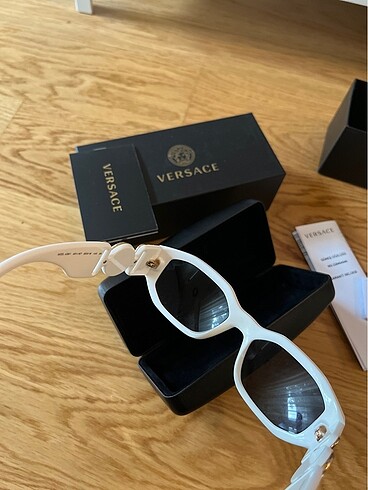  Beden beyaz Renk Versace güneş gözlüğü