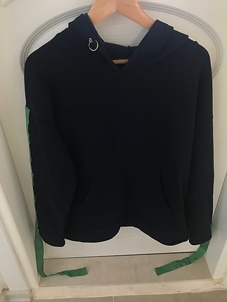 Zara sweatshirt 