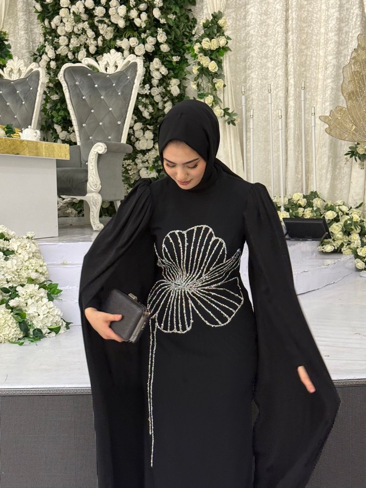 KİRALIK 
Uzun Siyah Drapeli Straplez Kadın Abiye - Görsel 2