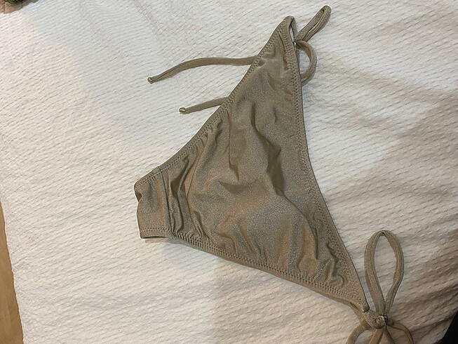 34 Beden altın Renk Simli Bikini Altı Trendyol
