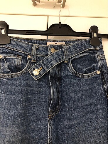 Cross Jean