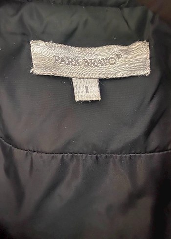 Siyah Kapüşonlu Kadın Günlük Mont - Görsel 2