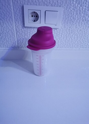 Tupperware şek şek