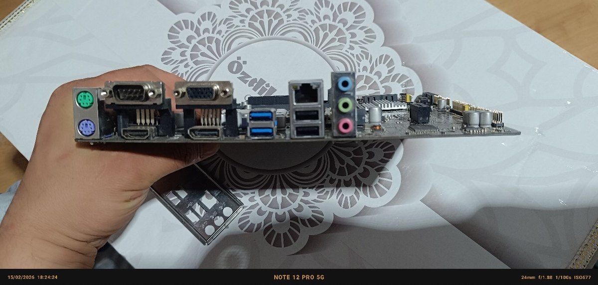 Asus H110M-C520/DP DDR4 i3 islemci - Görsel 2