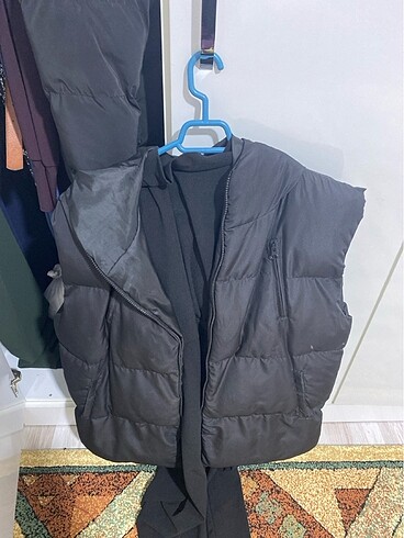 Mont yarım yelek şişme