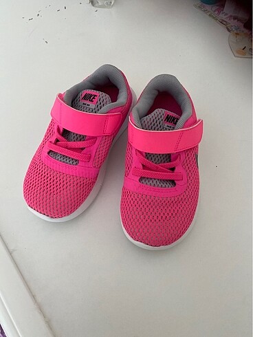 Nike kız çocuk spor ayakkabı