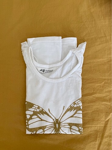 7 Yaş Beden beyaz Renk H&M 6/8 yaş kız çocuk tshirt