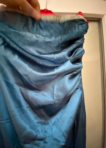 Drapeli Uzun Mavi Straplez Abiye Elbise - Görsel 3