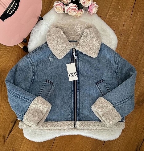 Zara Denim Peluş kaban