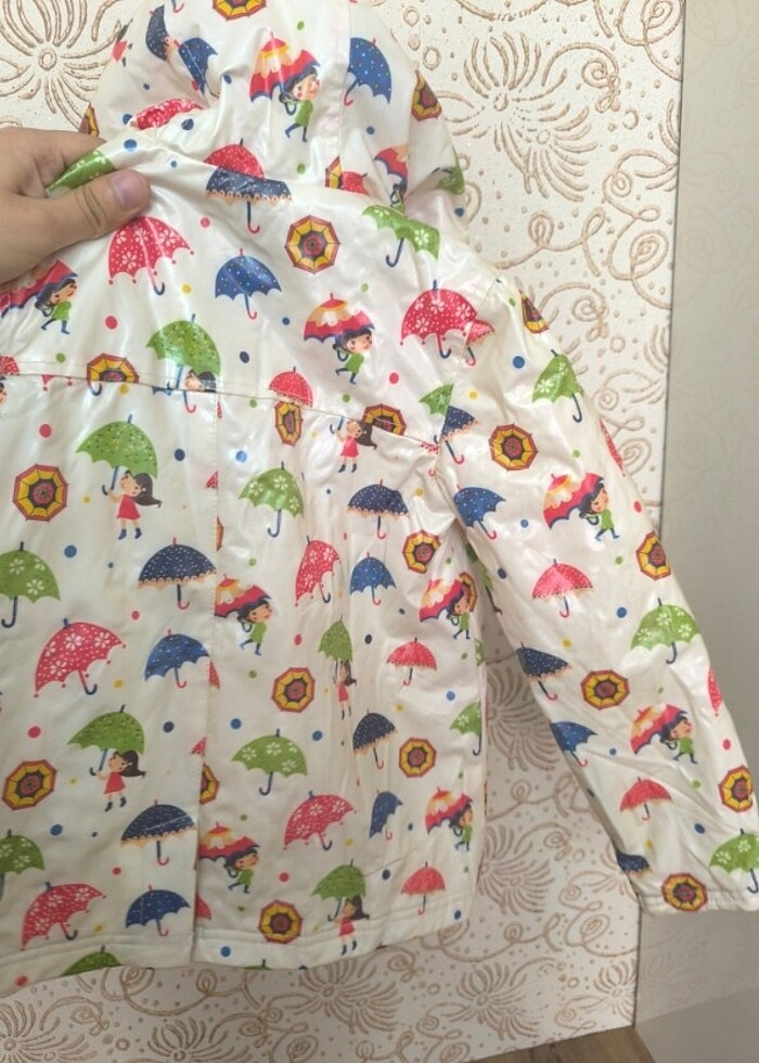 Kız çocuk yağmurluk  - Görsel 2