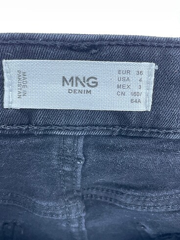 36 Beden siyah Renk Mango Jean / Kot %70 İndirimli.