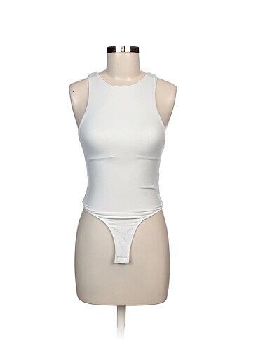 Zara Bluz %70 İndirimli.