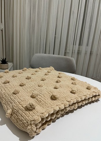 Bej İşlemeli Yün Çocuk Battaniyesi - Görsel 2