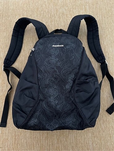 Reebok sırt çantası