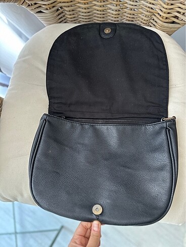  Beden siyah Renk Stradivarius Çanta