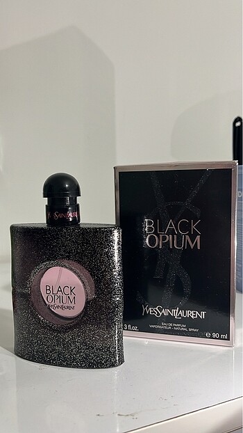 black opıum