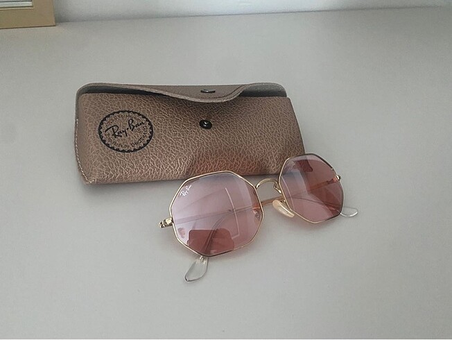 Rayban pembe altıgen güneş gözlüğü