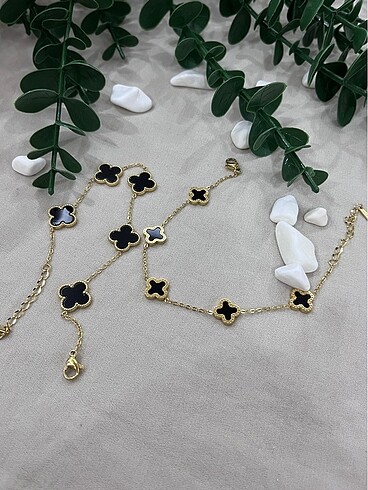 Van cleef arpels siyah yonca bileklik