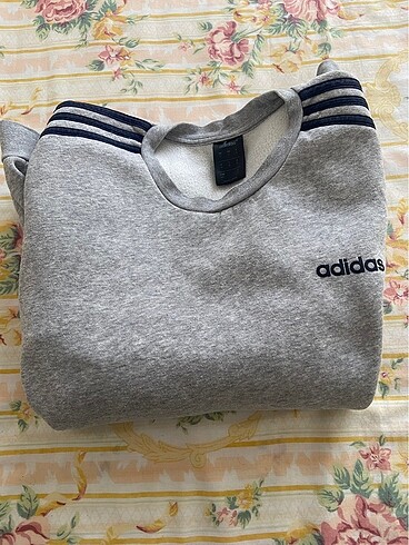Orjinal adidas