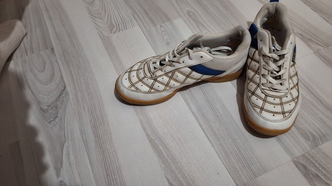 Beyaz Bağcıklı Futbol, Voleybol ,Hentbol ve Futsal Ayakkabısı - Görsel 2