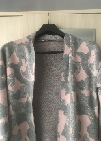 Gri Kamuflaj Desenli Kadın Hırka - Görsel 2