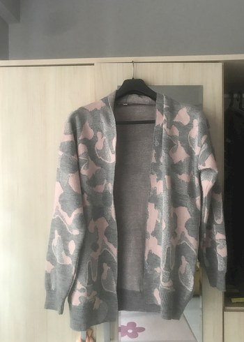 Gri Kamuflaj Desenli Kadın Hırka - Görsel 3