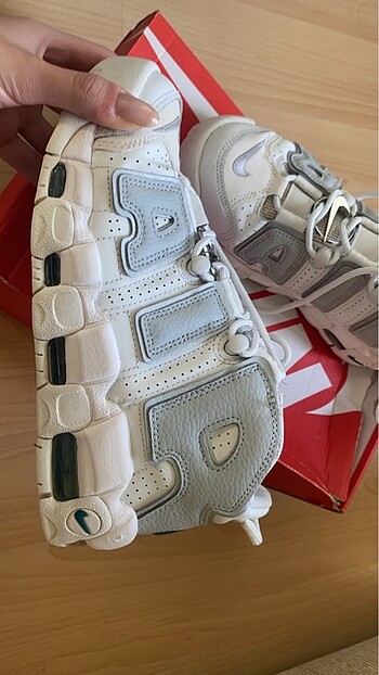 38 Beden Nike Uptempo Ayakkabı