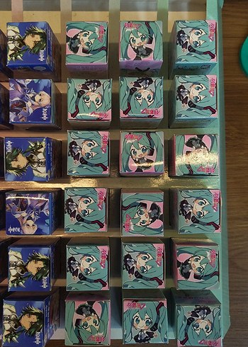 Miku-Genshin-Hello Kitty Sürpriz Figür - Görsel 4